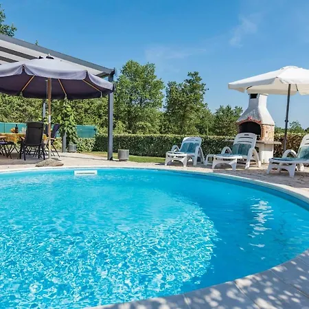 Holiday Istarska Ix Holiday home Strpacici