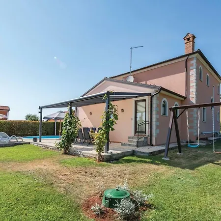 Holiday Istarska Ix Holiday home Strpacici